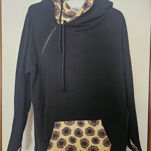 Black and Yellow Patterned Women's Hoodie